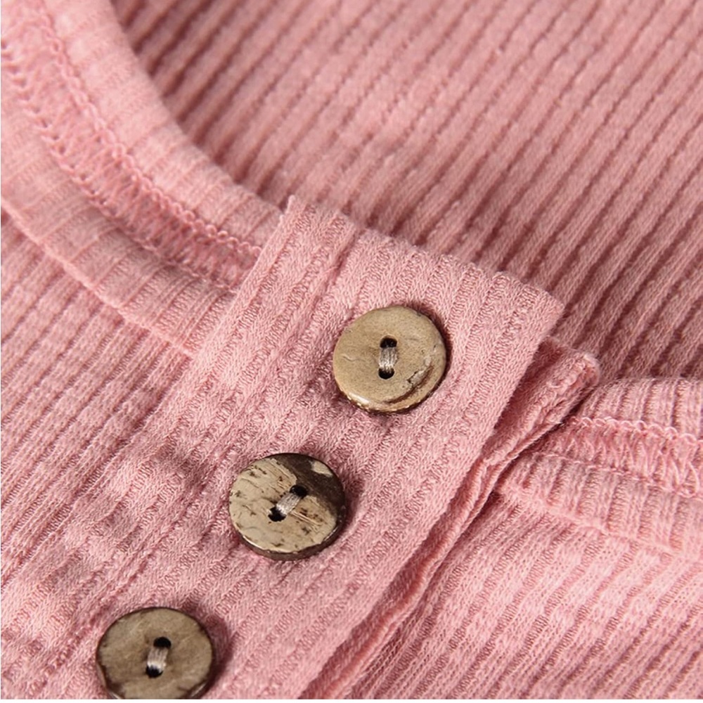 Button Detail Tank - Picture 2 of 6